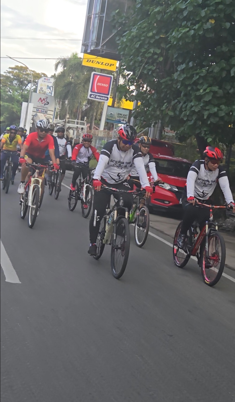 Gowes Bersama SCC Start di Makosat Brimob Polda Sulsel: Taklukkan Rute 45 KM